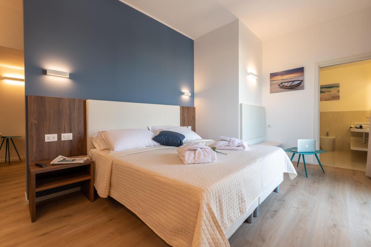 Hotel Mondial Lido di Jesolo Exterior photo